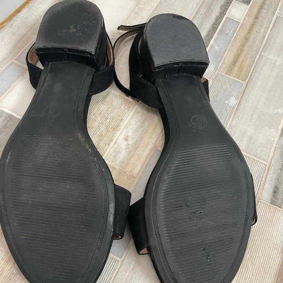 Elegant Black Women's Sandals block heel sz 8 - Picture 8 of 12